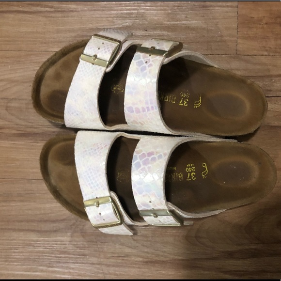 Birkenstock Shoes - Birkenstocks size 7 iridescent white pearl